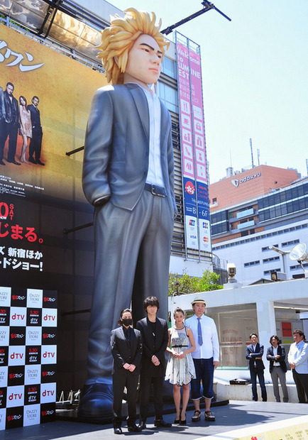 『新宿スワン』龍彦像お披露目式