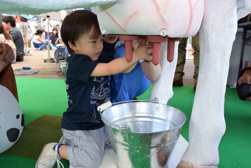 酪農体験ワークショップ（六本木牧場）