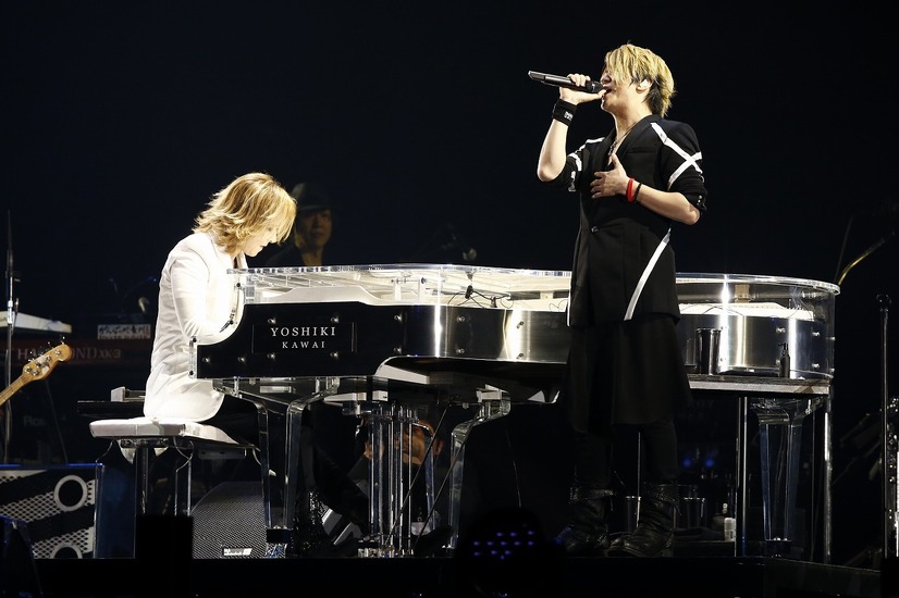 GLAY20周年ライブにサプライズ出演したYOSHIKIとGLAYメンバー