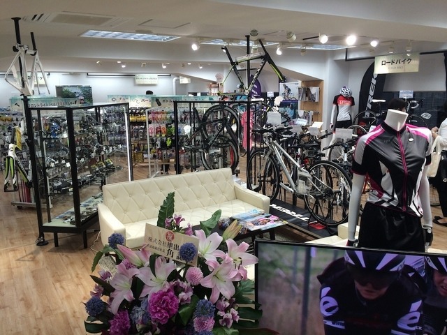 東京に女性向けスポーツサイクル専門店「Y’sRoadお茶の水レディース館」オープン