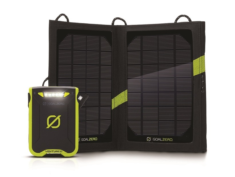 ソーラーパネルがセットになった米Goal Zero社製のモバイルバッテリ「Venture 30 Solar Recharging Kit」