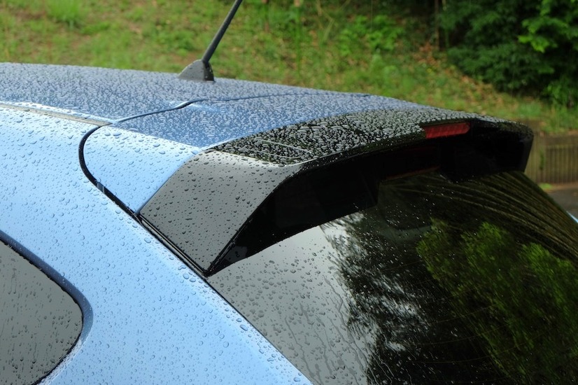 インプレッサ SPORT HYBRID
