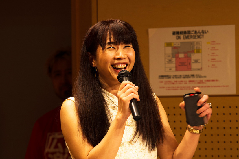 奥様の三輪真理さん