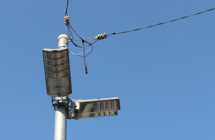 自治体が防犯灯のLED化を行う際には、ESCO事業者などの包括的サービス提供が一般化しつつある（画像はイメージ）