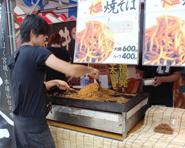 会場内のフード提供店舗