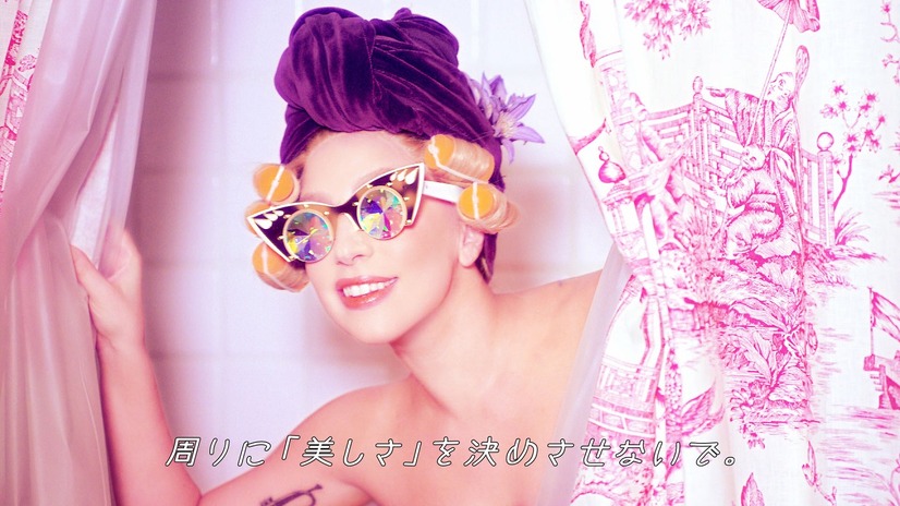 新CM『Be yourself. / Lady Gaga with SHISEIDO』篇　場面写真