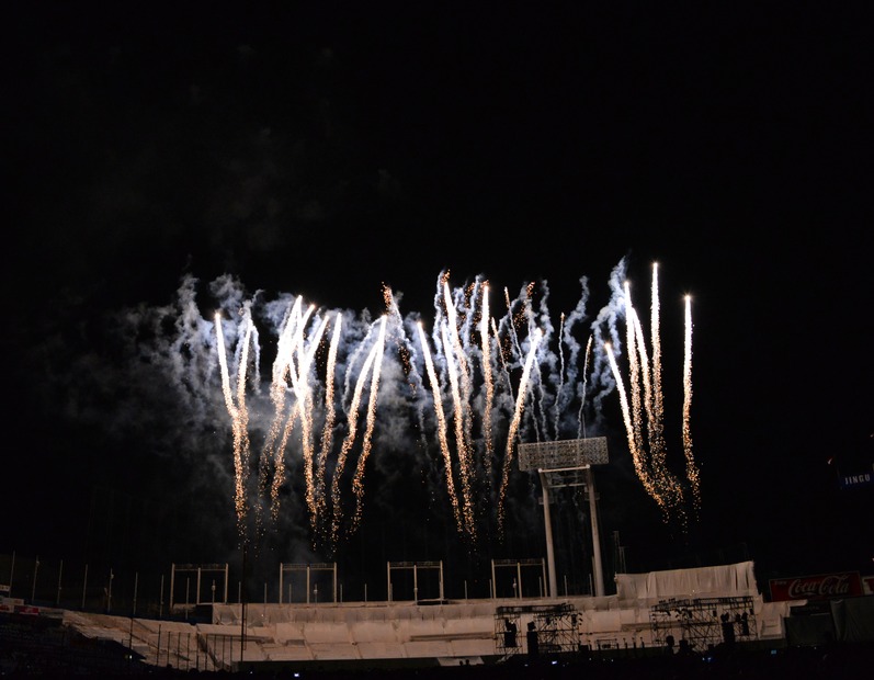 神宮外苑花火大会【写真：竹内みちまろ】