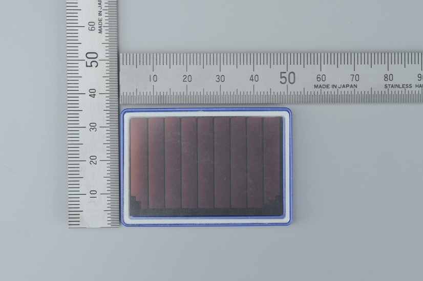 太陽光発電を利用することで充電不要で5年間以上の稼働が可能（画像はプレスリリースより）
