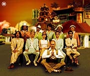 クレイジーケンバンド「箱根ヨコワケハンサムワールド」ライブ映像がExciteに登場