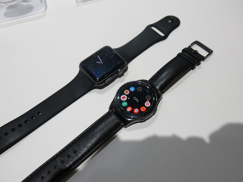 筆者のApple Watch（左）と撮影