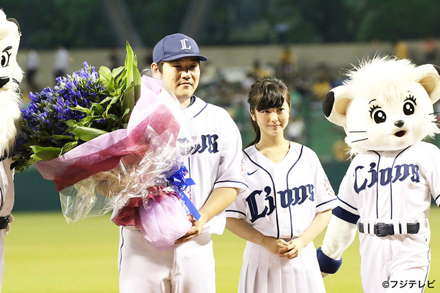 浜辺美波＆中村剛也選手