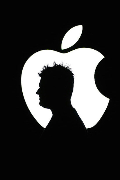 　米Appleは日本時間10日未明、サンフランシスコにてスペシャルイベントを開催。新色のローズゴールドが加わり、「3D Touch」を採用した「iPhone 6s/6s Plus」、12.9インチの液晶画面を搭載した「iPad Pro」、タッチ操作＆Siriで検索できる新型「Apple TV」、Apple Watchの新OS「watchOS 2」が16日に配信されることを発表した。(C) Getty Images