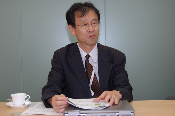 ワイヤレスグループ カスタマーソリューションズ技術本部 シニアシステムエンジニアの吉岡敦史氏