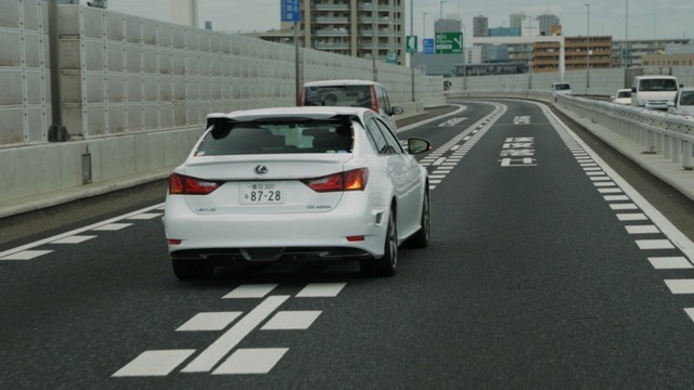 自動運転実験車「Highway Teammate」によるデモ走行