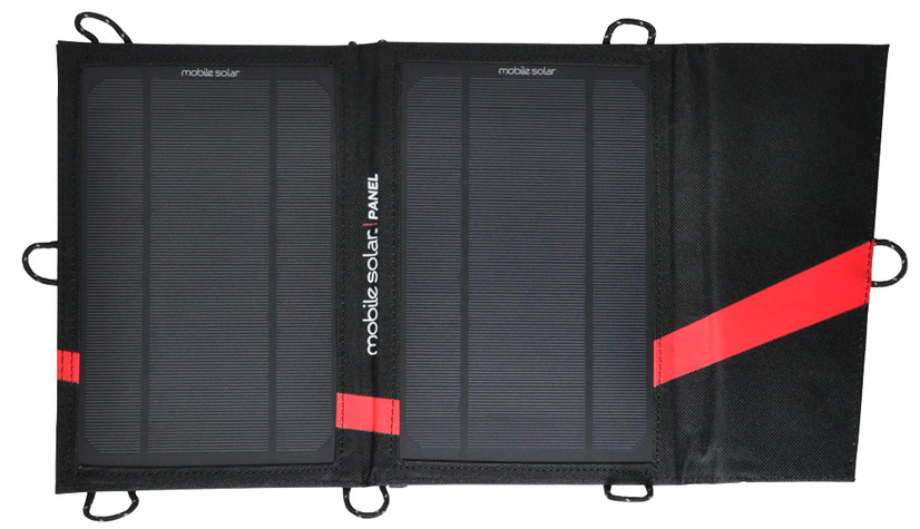 8W出力のパネルを2枚搭載の「mobile solar PANEL 8」