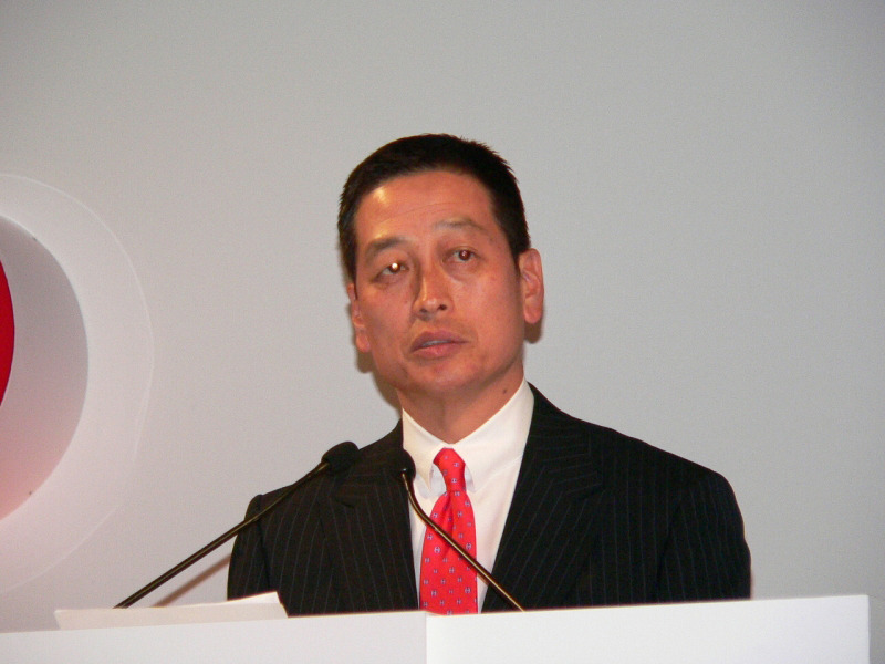 特別顧問の魚谷雅彦氏