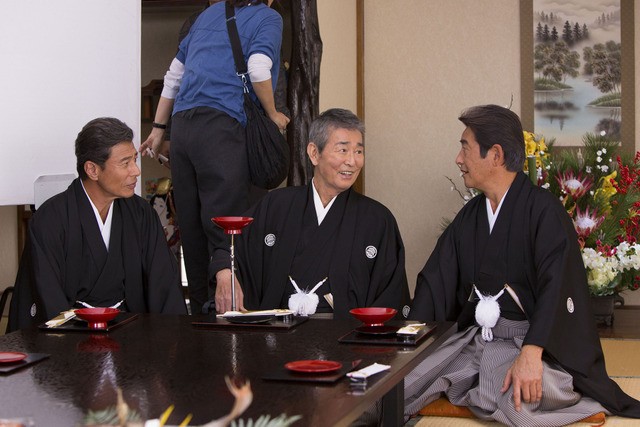 宝酒造の清酒「松竹梅」の新CM『ともに祝おう』篇、撮影時の様子