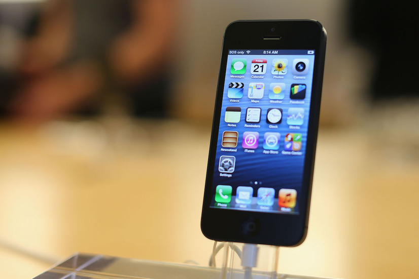 2012年に発売されたiPhone 5　(C)Getty Images