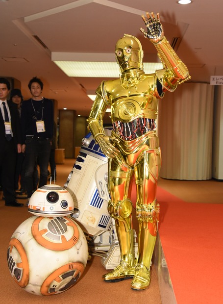 BB-8、C-3PO、R2-D2【写真：竹内みちまろ】