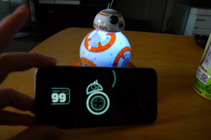 アプリと「BB-8」を同期。アップデートがあるとこの時行われる