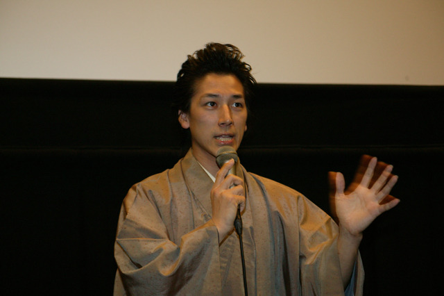 作品について語る和泉元彌