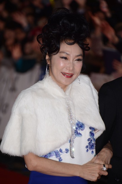 浅野温子【写真：鶴見菜美子】