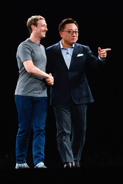 終盤には、Facebookの創業者であるマーク・ザッカーバーグ氏も登壇(C)Gettyimages