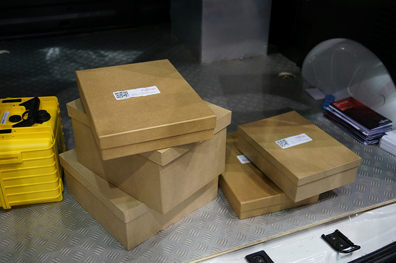 積んだ荷物はRFタグで管理