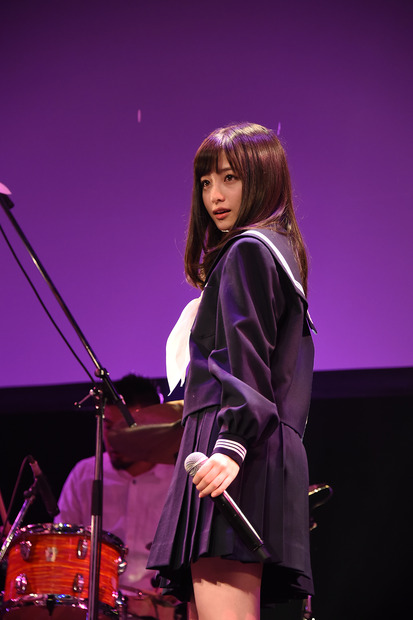 橋本環奈【写真：竹内みちまろ】