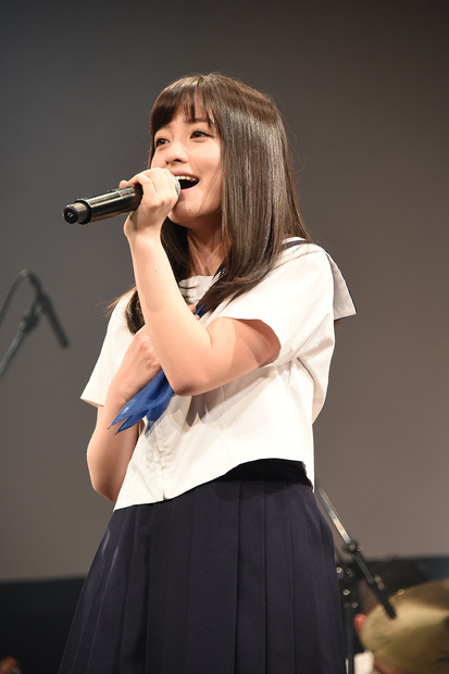 橋本環奈【写真：竹内みちまろ】
