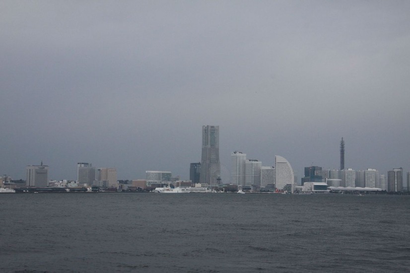 大黒ふ頭からのみなとみらい地区