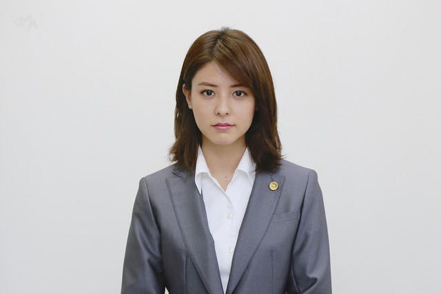 藤井美菜「ドクター調査班～医療事故の闇を暴け～」（C）テレビ東京
