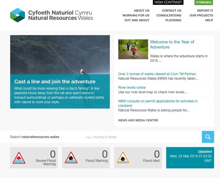 天然資源ウェールズ（Natural Resources Wales）のWebサイト。ウェールズは河川の増水により急な洪水がたびたび発生するため、洪水警報システムの重要度は高い。同社のシステムは英語とウェールズ語の両方に対応する（画像は公式Webサイトより）