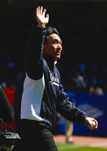 松井秀喜がニューヨーク・ヤンキースの始球式に登場（2016年4月5日）