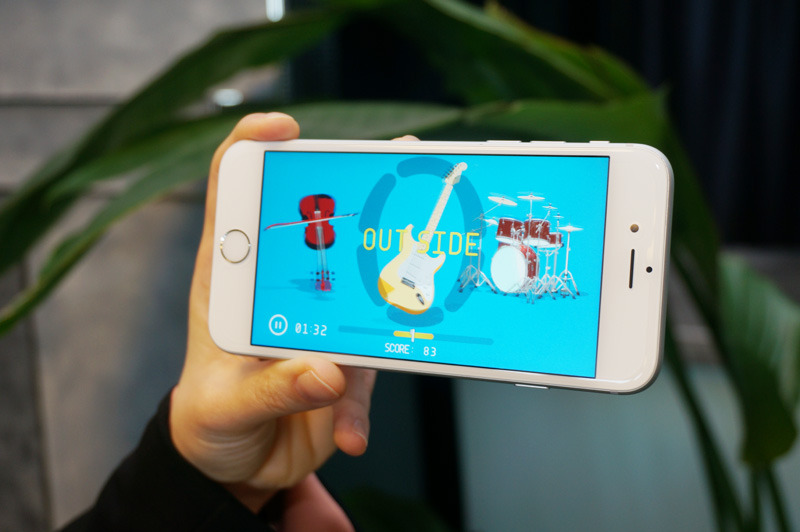 「MOUTH BAND」など3つの専用アプリを体験した