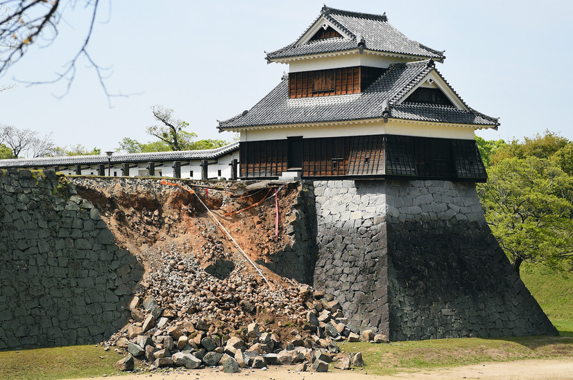 石垣が崩れるなど、地震による被害が出ている熊本城 (C)GettyImages