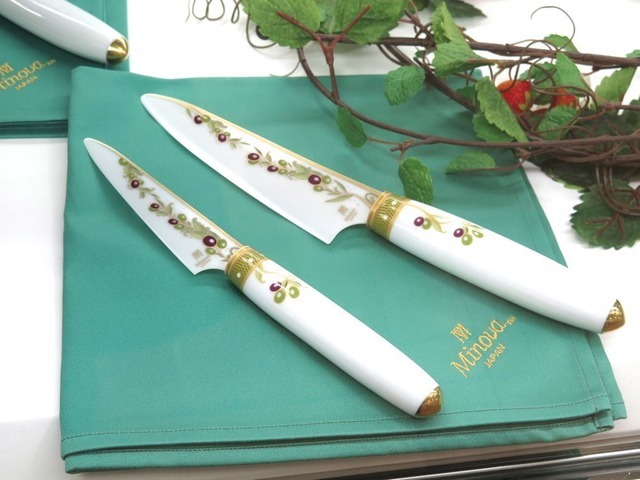 岐阜県「Minova」Jewel Knife