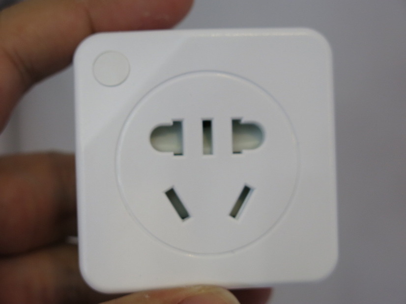 中国で見つけた“スマート・電源タップ”
