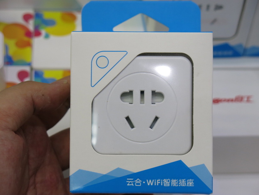 中国で見つけた“スマート・電源タップ”