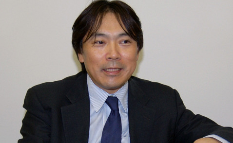 山口英氏