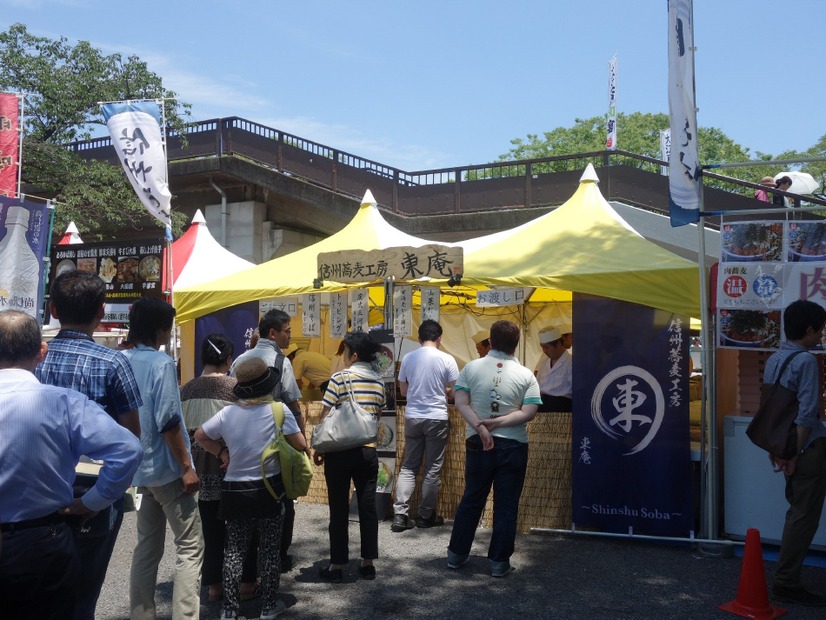 そばと日本酒の祭典に長蛇の列！大江戸和宴、明日最終日【動画あり】