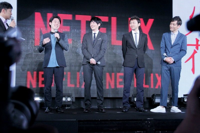 「火花」に出演した林遣都さん、波岡一喜さんらも登壇して挨拶した