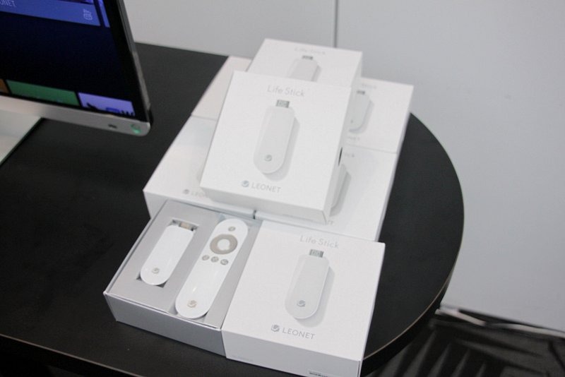入居者に無償で提供されるAndroid TV搭載 STBデバイス「Life Stick」