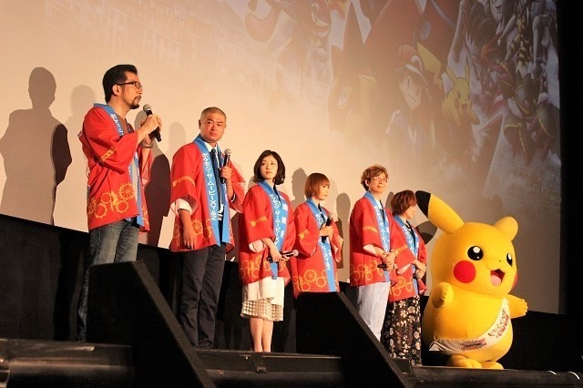 「ポケモン・ザ・ムービーXY&Z」初日舞台挨拶 10年連続出演の“しょこたん”にサプライズも