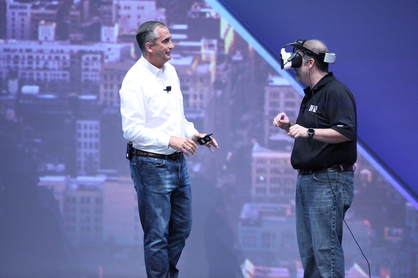Intel、AR/VR対応端末「Project Alloy」を発表！ 2017年にオープンソース化も