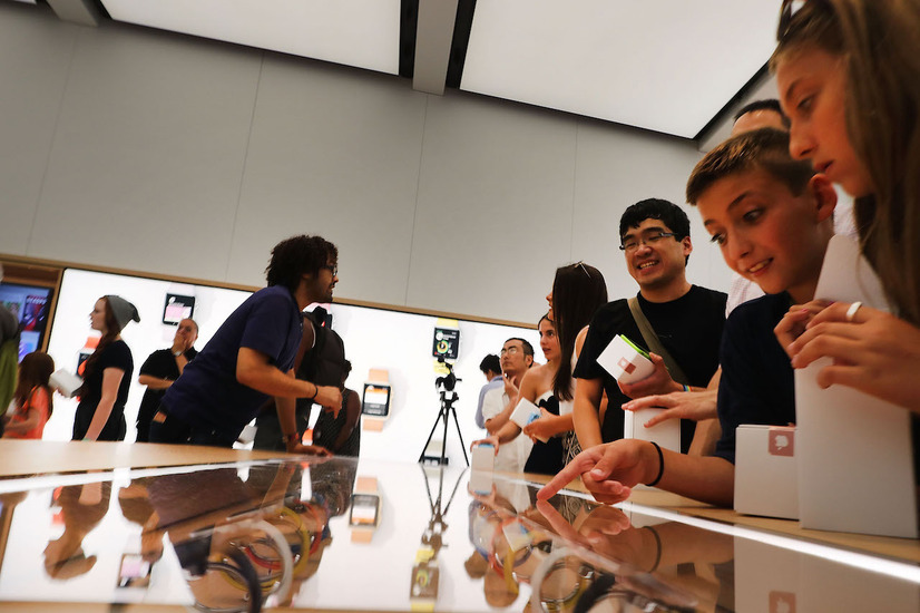 ニューヨークのワールドトレードセンターにオープンしたApple Store（C）Getty Images