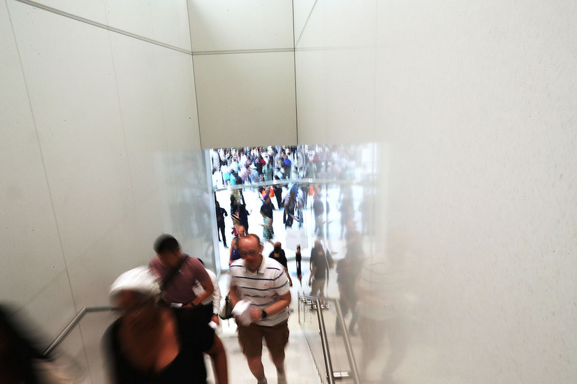 ニューヨークのワールドトレードセンターにオープンしたApple Store（C）Getty Images