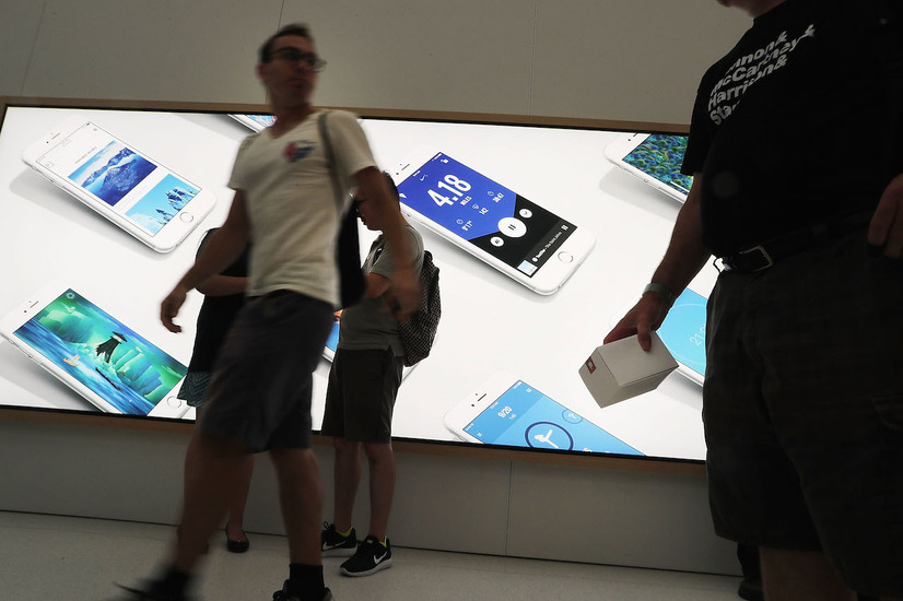 ニューヨークのワールドトレードセンターにオープンしたApple Store（C）Getty Images