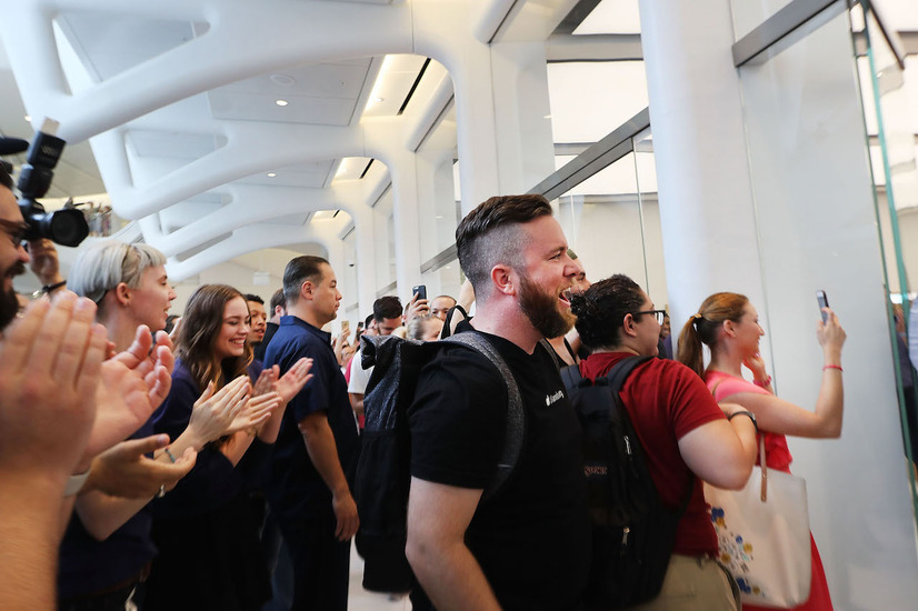 ニューヨークのワールドトレードセンターにオープンしたApple Store（C）Getty Images