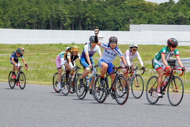 コスプレ推奨の自転車イベント「GSRカップ サイクルレース」開催